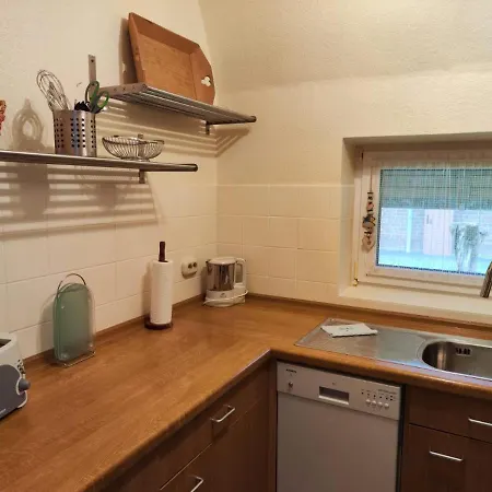4 Personen Mit Zwei Duschen Und Toiletten In Zweiter Reihe Zum Deich In * 奥滕多夫