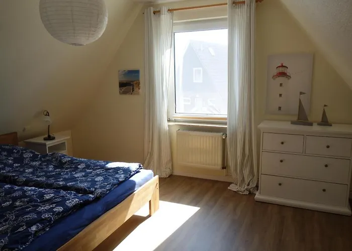 度假居 4 Personen Mit Zwei Duschen Und Toiletten In Zweiter Reihe Zum Deich In